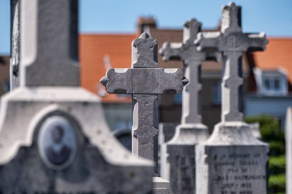 Cimetière entretien